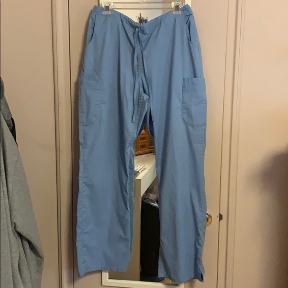 Butter soft stretch sky blue scrubs set - Picture 5 of 9
